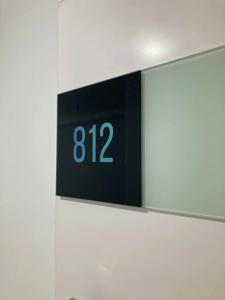 Sala para venda no bairro Centro em Canoas