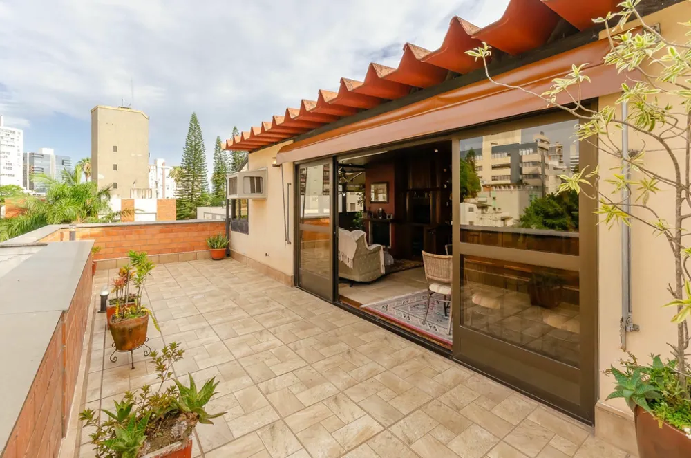 Cobertura Duplex para venda no bairro Petrópolis em Porto Alegre