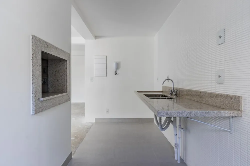 Apartamento para venda no bairro Menino Deus em Porto Alegre