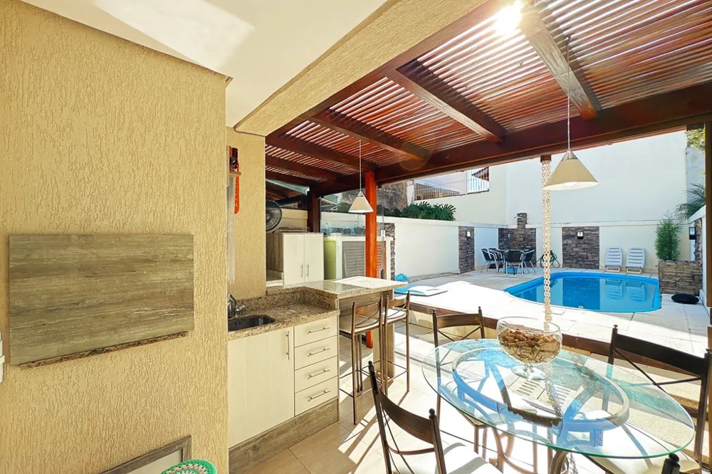 Casa em Condomínio para venda no bairro Ipanema em Porto Alegre