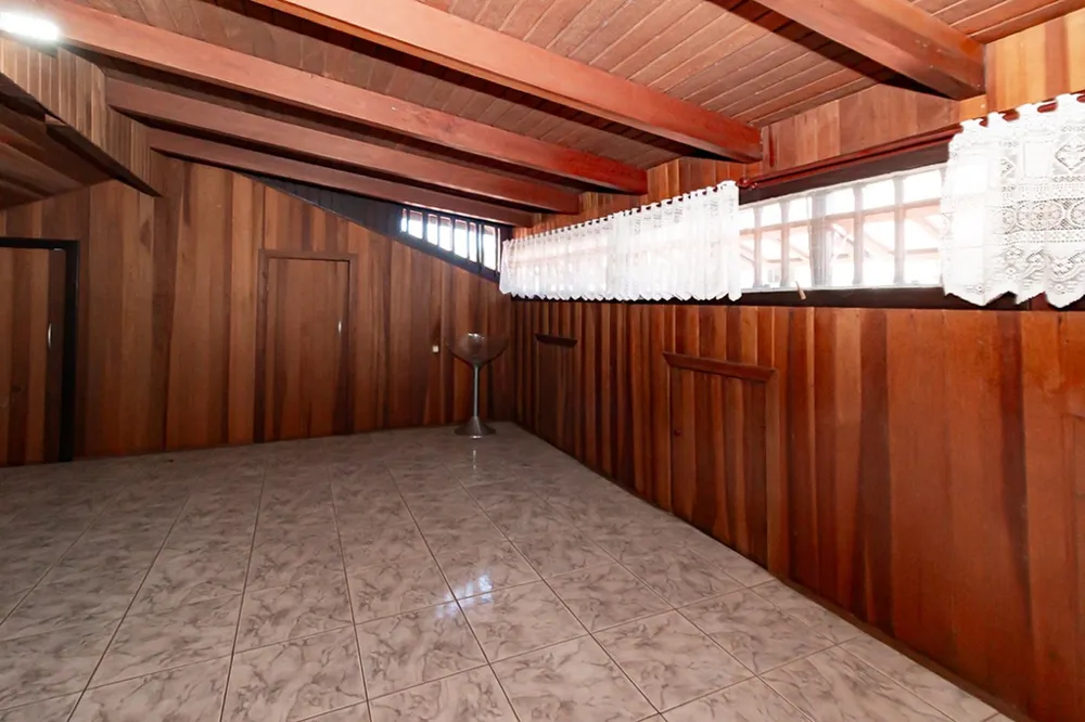Casa para venda no bairro Jardim Itu Sabará em Porto Alegre
