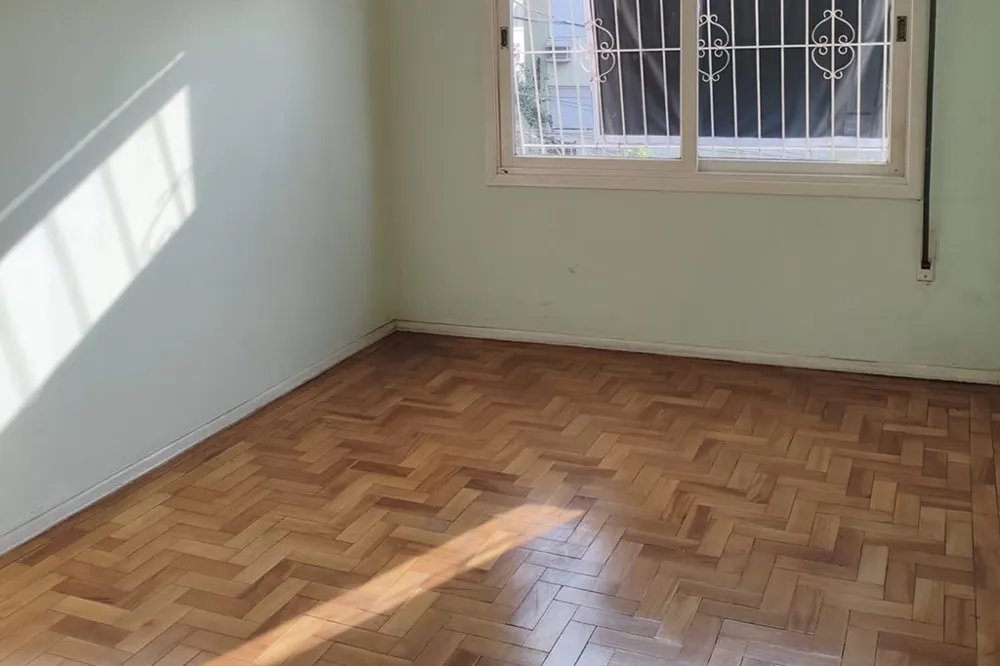 Apartamento para venda no bairro Vila Ipiranga em Porto Alegre