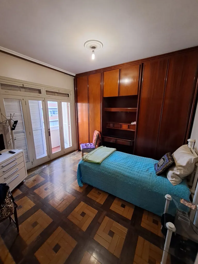 Apartamento para venda no bairro Centro Histórico em Porto Alegre