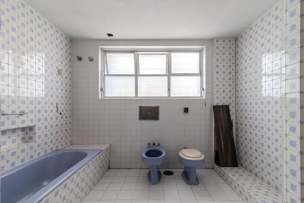 Apartamento para venda no bairro Moinhos de Vento em Porto Alegre