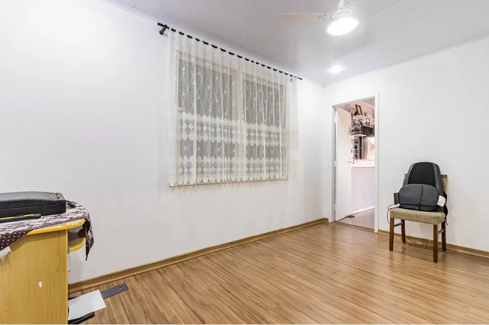 Casa para venda no bairro Rubem Berta em Porto Alegre