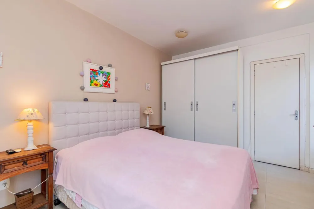 Casa para venda no bairro Petrópolis em Porto Alegre
