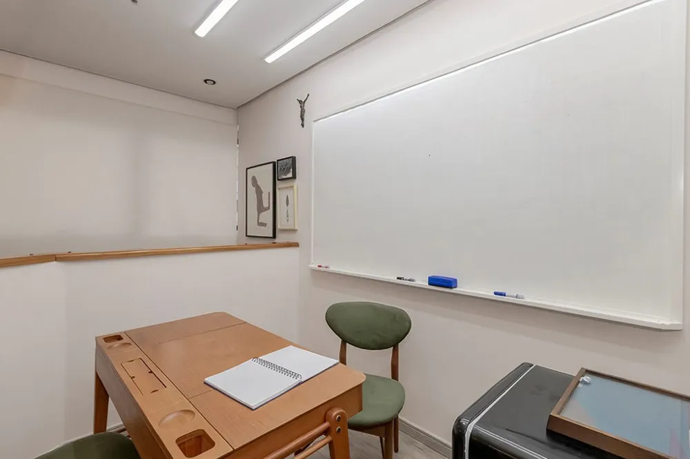 Sala para venda no bairro Moinhos de Vento em Porto Alegre
