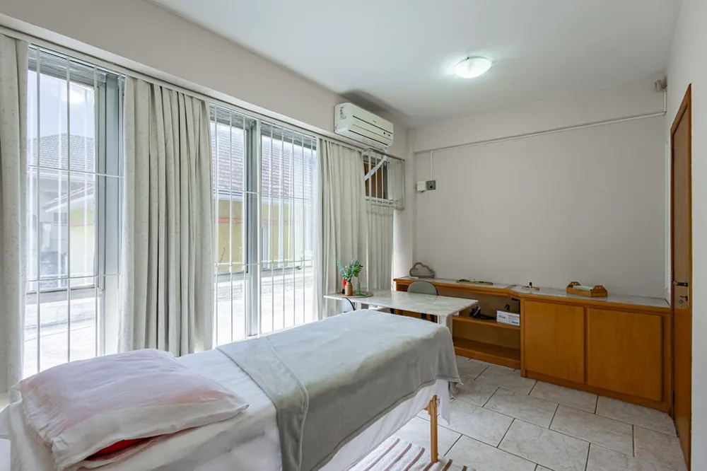 Sala para venda no bairro Petrópolis em Porto Alegre