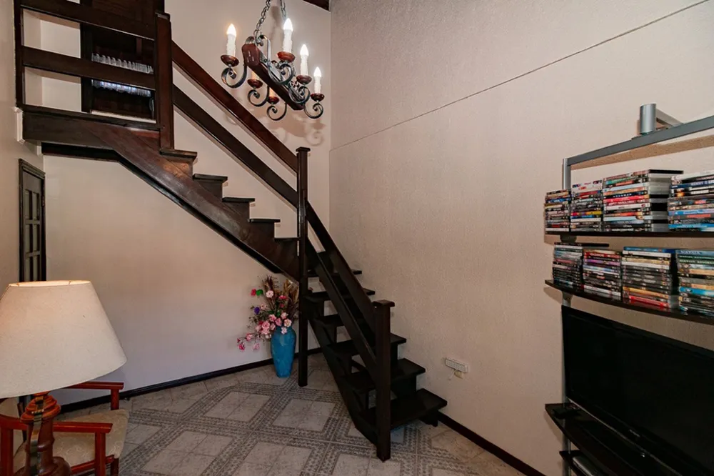 Casa para venda no bairro Jardim Itu Sabará em Porto Alegre