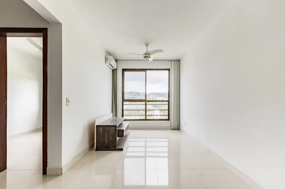 Apartamento para venda no bairro Partenon em Porto Alegre