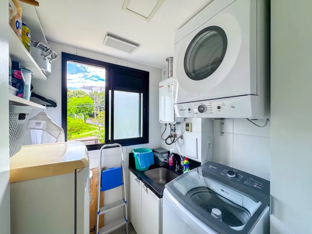 Apartamento para venda no bairro Chácara das Pedras em Porto Alegre