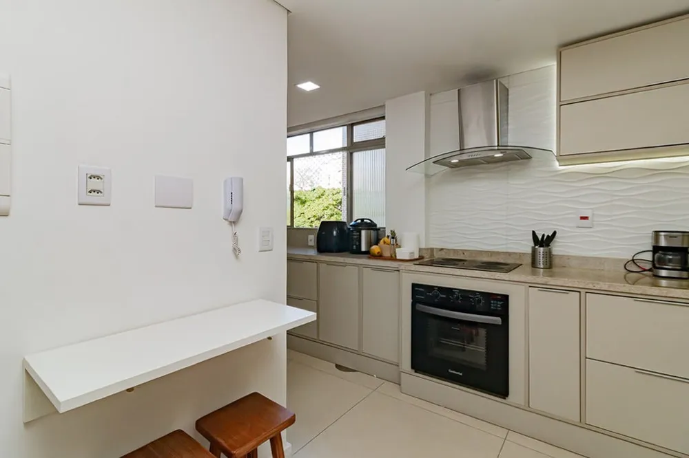 Apartamento para venda no bairro Menino Deus em Porto Alegre