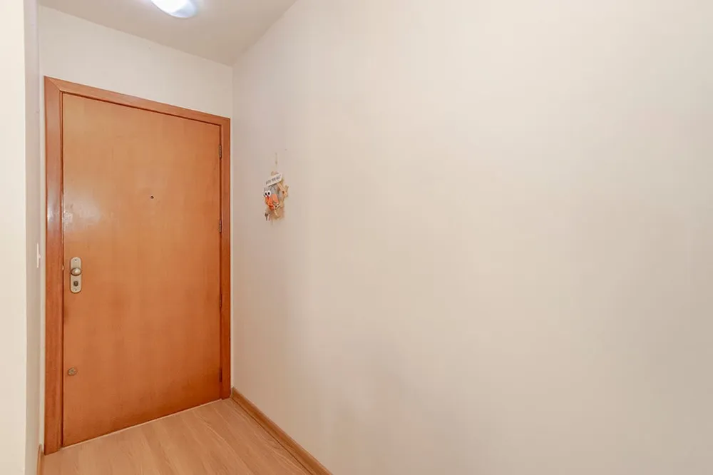 Apartamento para venda no bairro Vila Ipiranga em Porto Alegre