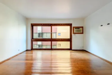 Apartamento para venda no bairro Moinhos de Vento em Porto Alegre Apartamento para venda no bairro Moinhos de Vento em Porto Alegre
