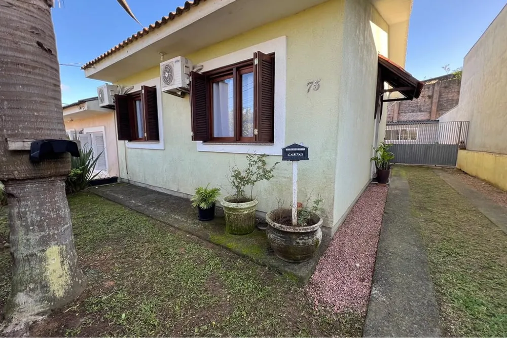 Casa em Condomínio para venda no bairro Lomba do Pinheiro em Porto Alegre
