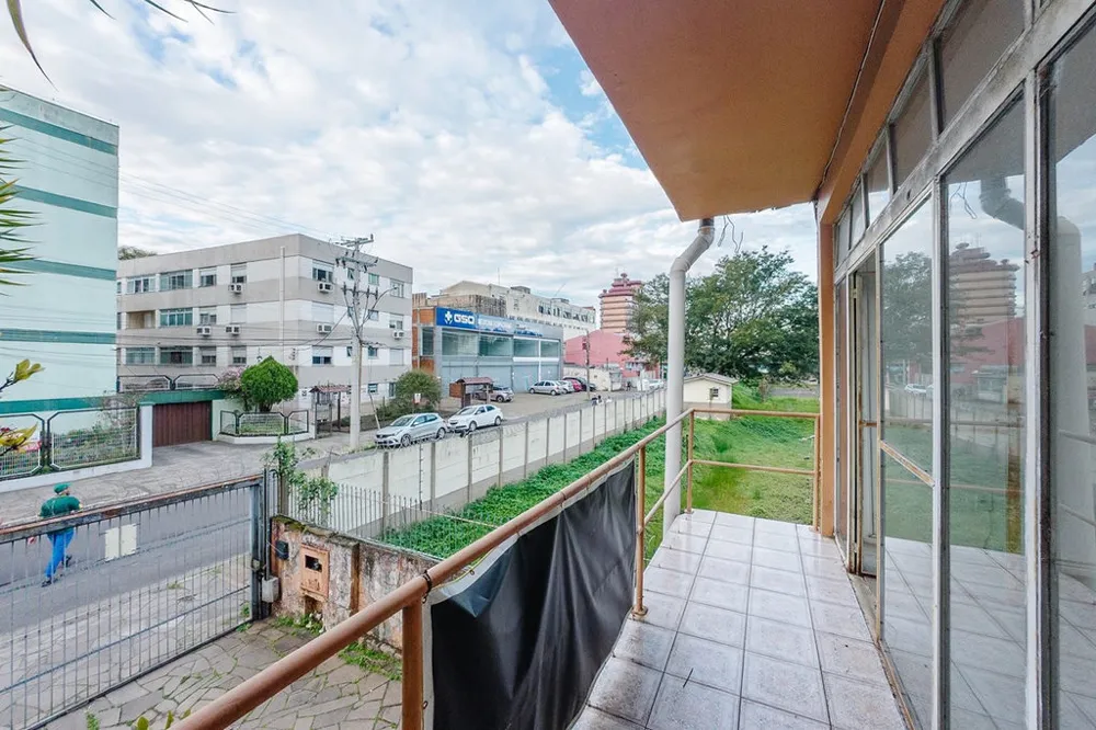 Casa para venda no bairro Centro em Canoas