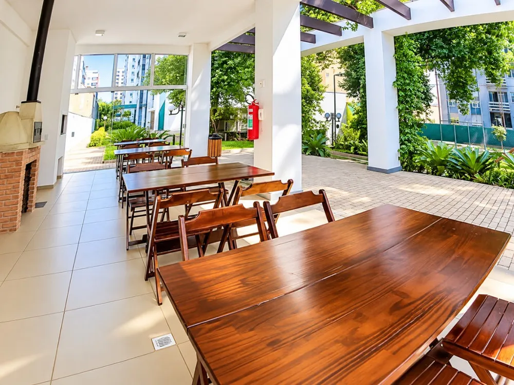 Apartamento para venda no bairro Passo da Areia em Porto Alegre