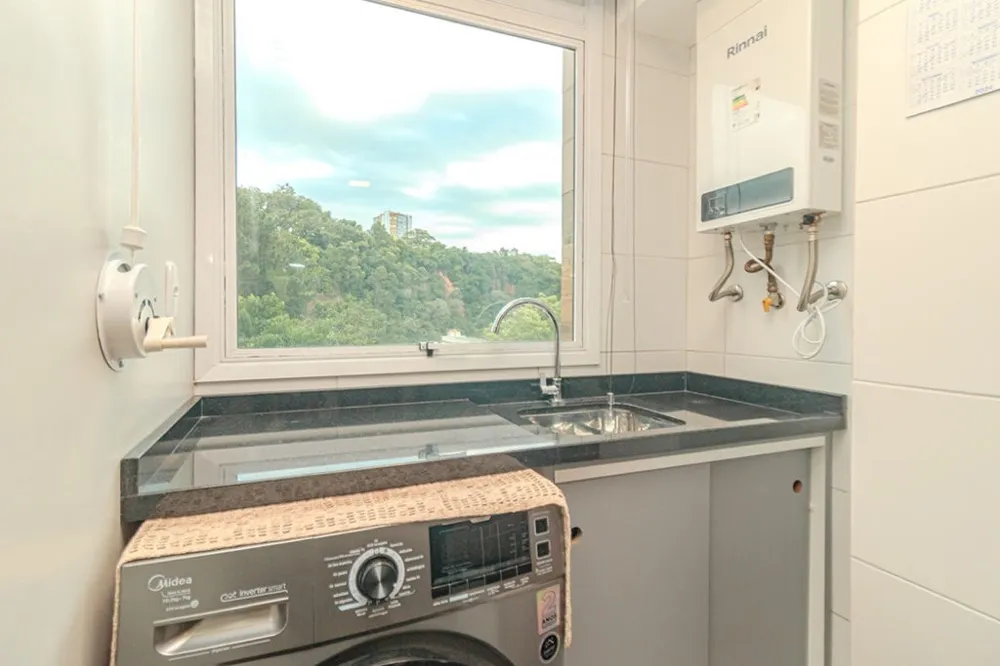 Apartamento para venda no bairro Menino Deus em Porto Alegre