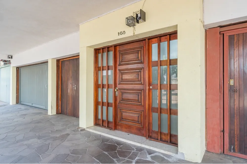 Apartamento para venda no bairro Medianeira em Porto Alegre