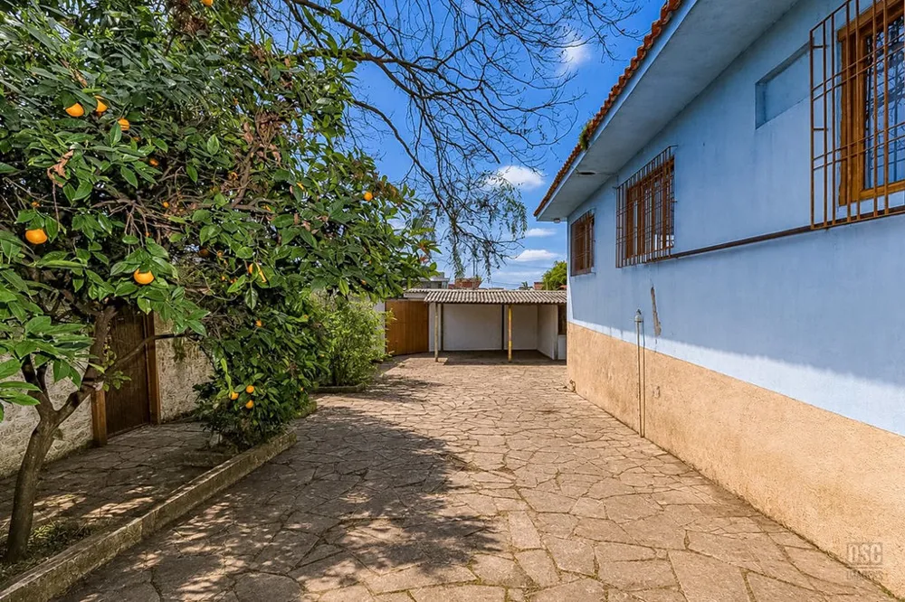 Casa para venda no bairro Vila Jardim em Porto Alegre