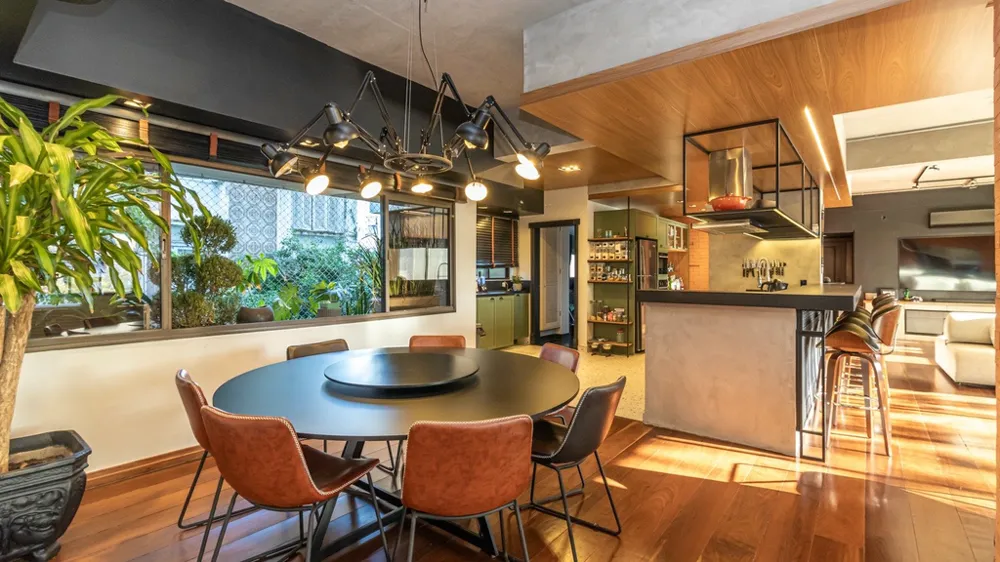 Apartamento para venda no bairro Moinhos de Vento em Porto Alegre