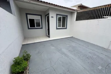 Casa para venda no bairro Jardim Betânia em Cachoeirinha