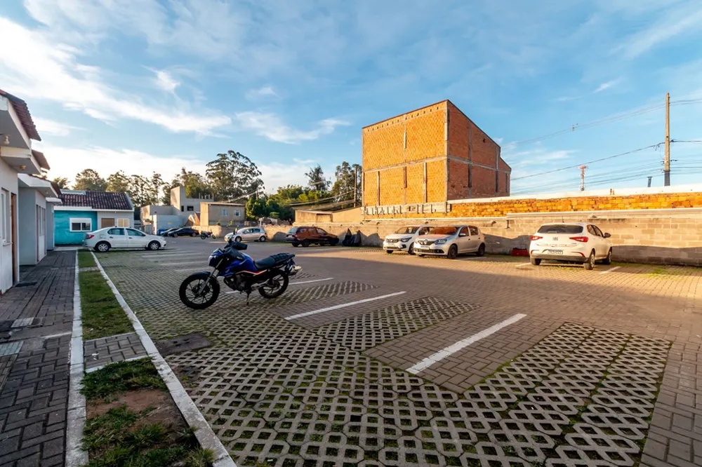 Casa em Condomínio para venda no bairro Ponta Grossa em Porto Alegre