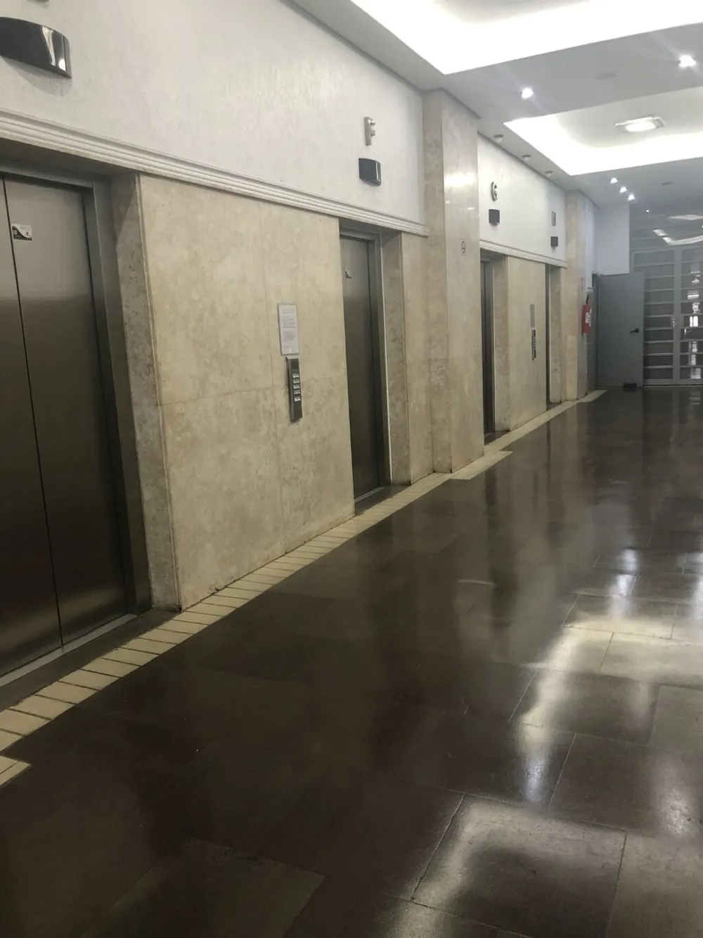 Sala para venda no bairro Centro Histórico em Porto Alegre