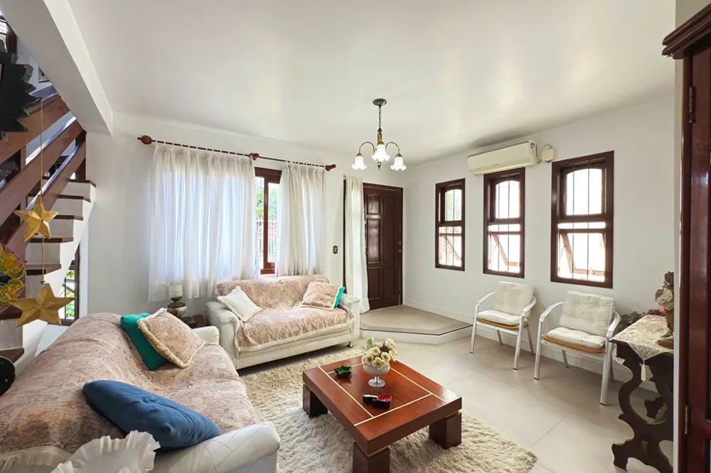 Casa para venda no bairro Ipanema em Porto Alegre