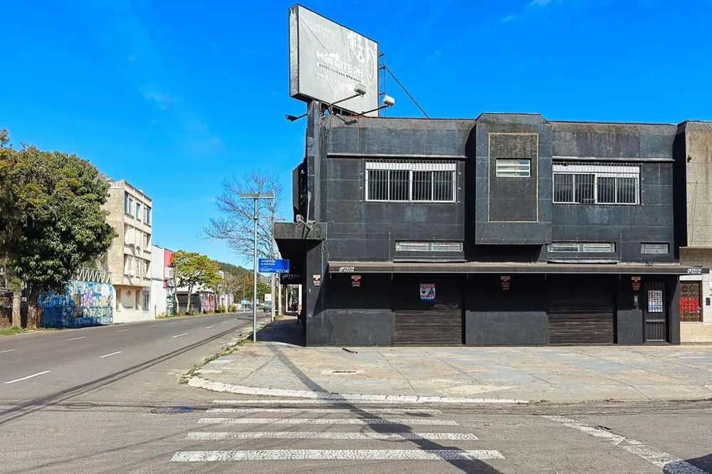 Edifício Comercial para venda no bairro São Geraldo em Porto Alegre