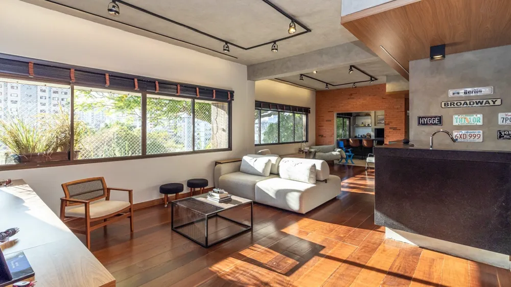 Apartamento para venda no bairro Moinhos de Vento em Porto Alegre