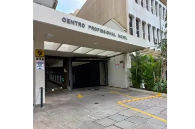 Sala para venda no bairro Moinhos de Vento em Porto Alegre