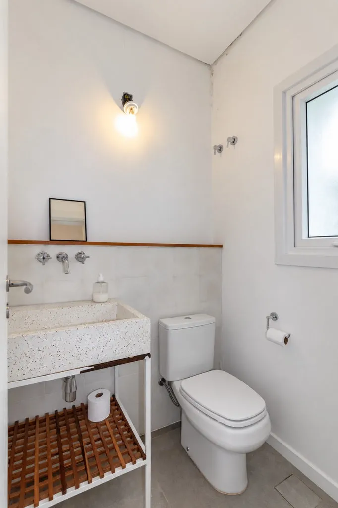 Casa para venda no bairro Três Figueiras em Porto Alegre