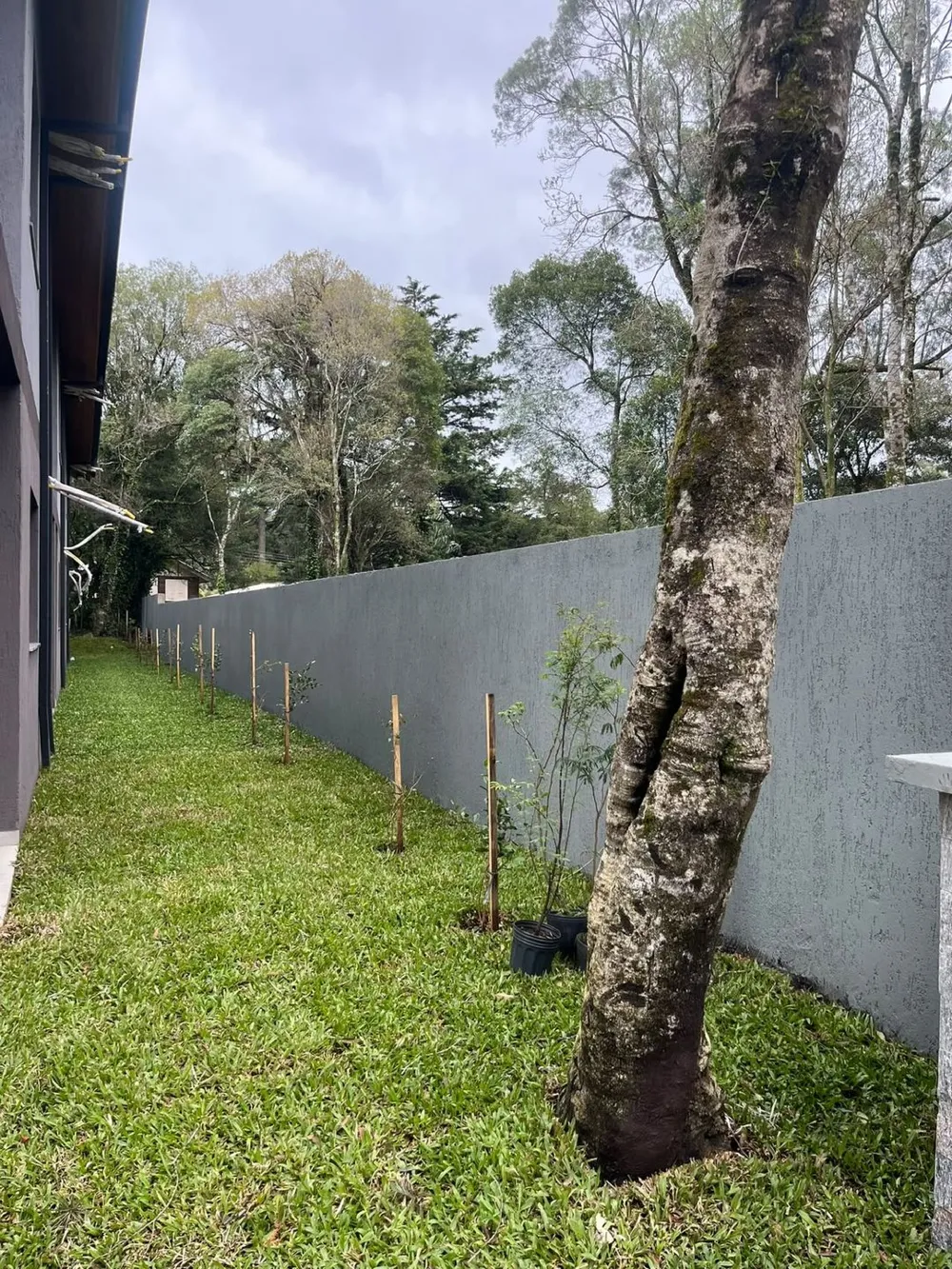 Sobrado Triplex para venda no bairro SANTA TEREZINHA em Canela