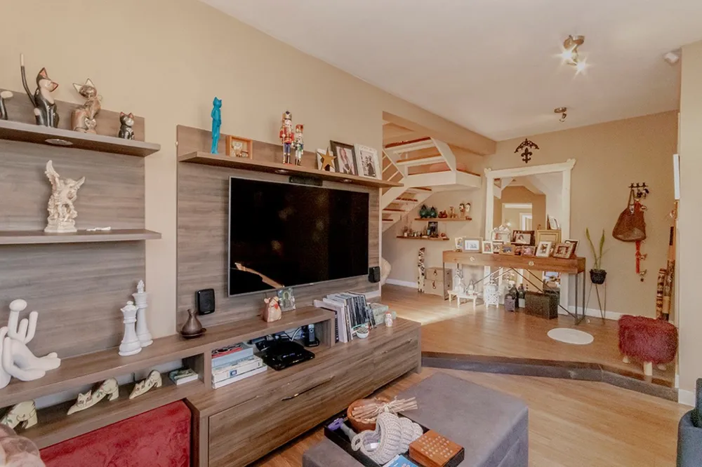 Casa para venda no bairro Lomba do Pinheiro em Porto Alegre