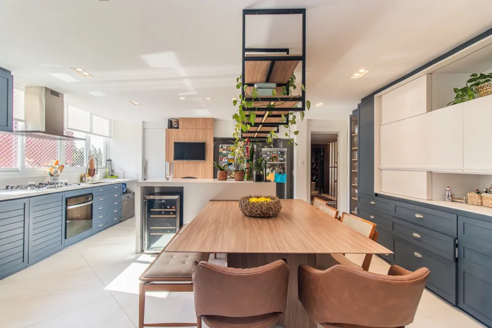 Apartamento para venda no bairro Moinhos de Vento em Porto Alegre