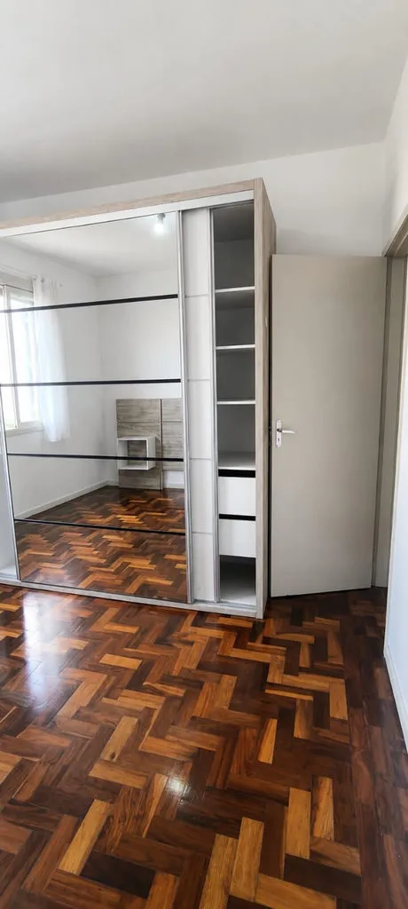 Apartamento para venda no bairro São João em Porto Alegre
