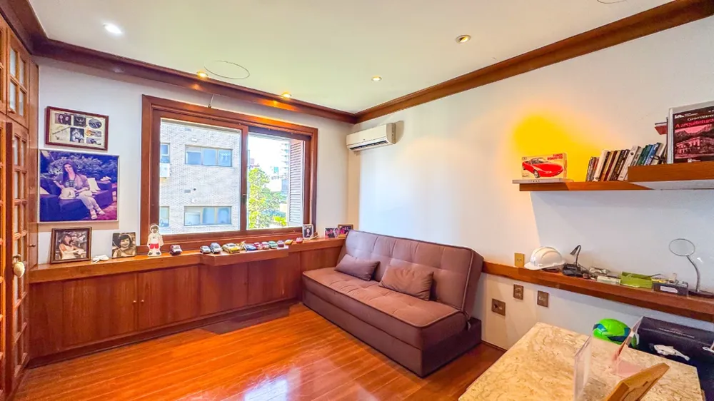 Cobertura Duplex para venda no bairro Petrópolis em Porto Alegre