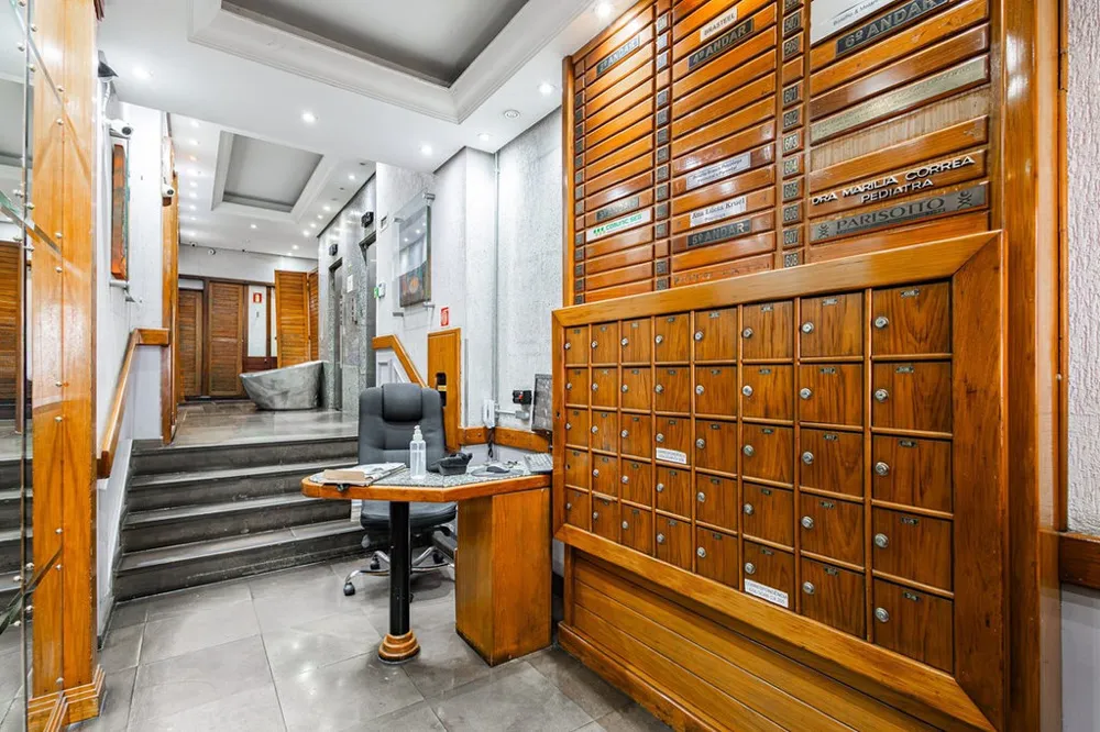Sala para venda no bairro Petrópolis em Porto Alegre