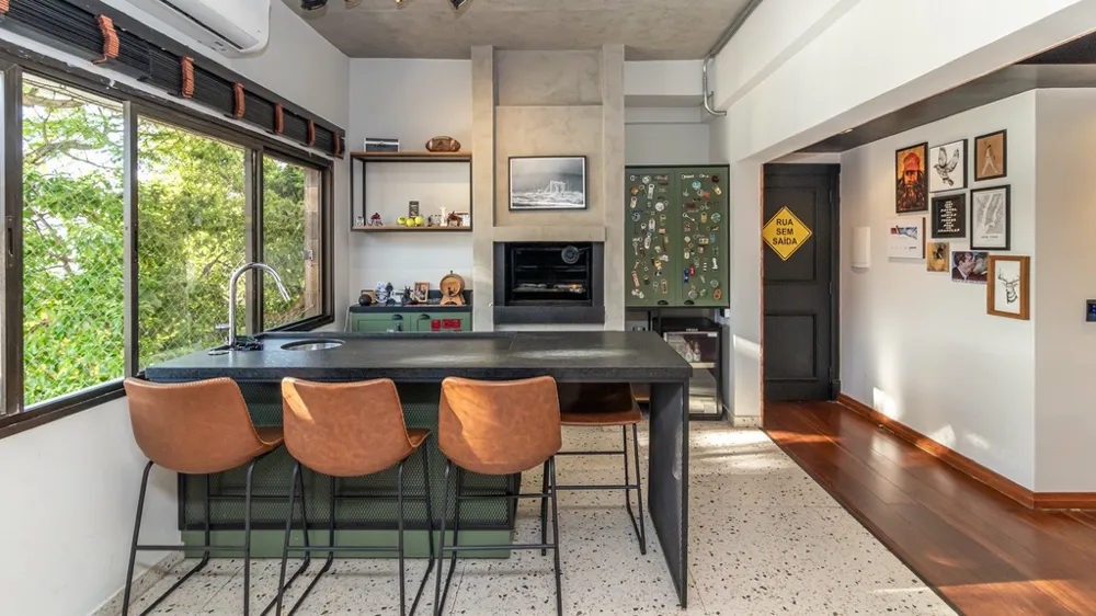 Apartamento para venda no bairro Moinhos de Vento em Porto Alegre