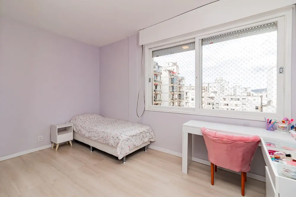 Apartamento para venda no bairro Centro Histórico em Porto Alegre