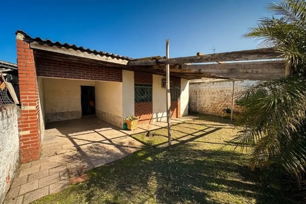 Casa para venda no bairro Harmonia em Canoas