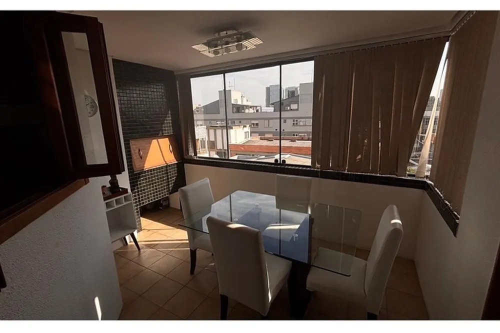 Apartamento para venda no bairro Menino Deus em Porto Alegre