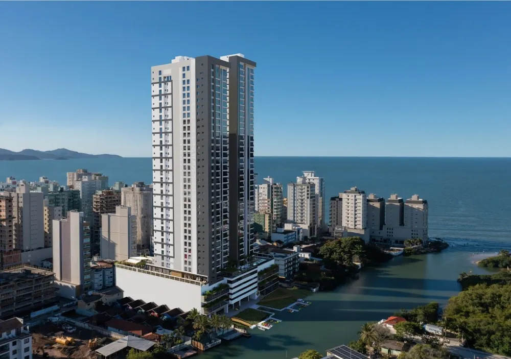Cobertura Duplex para venda no bairro Meia Praia em Itapema