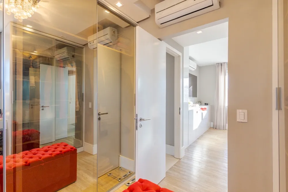 Apartamento para venda no bairro Passo da Areia em Porto Alegre