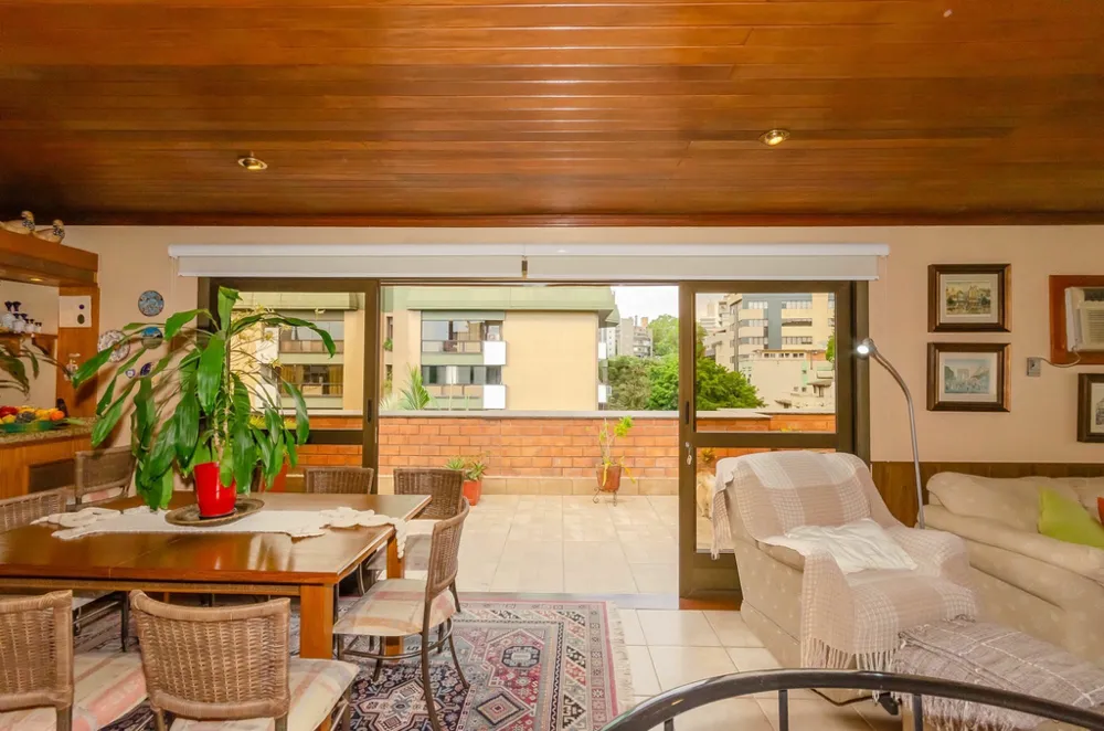 Cobertura Duplex para venda no bairro Petrópolis em Porto Alegre