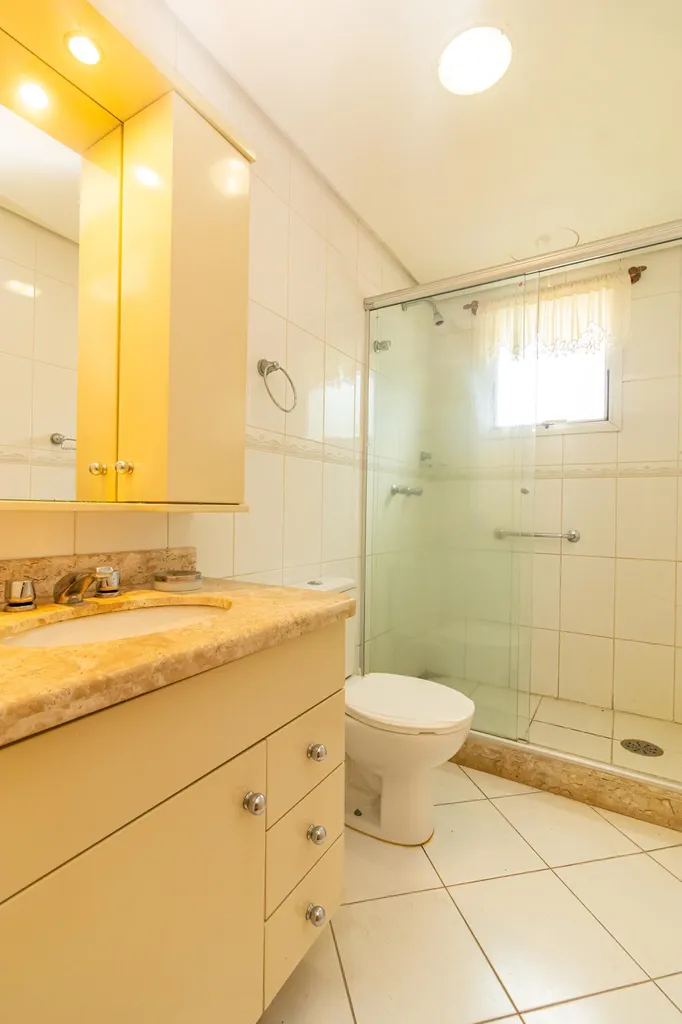 Apartamento para venda no bairro Moinhos de Vento em Porto Alegre
