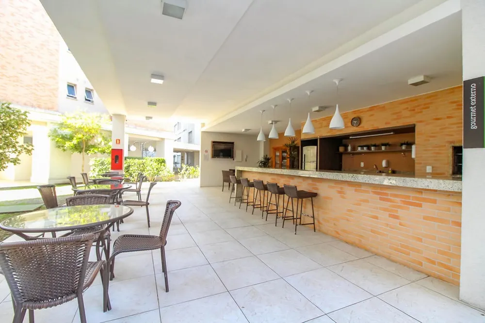 Apartamento para venda no bairro Passo da Areia em Porto Alegre