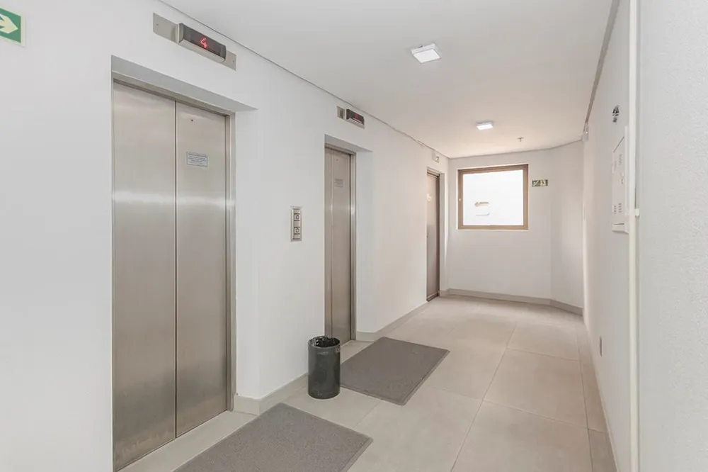 Sala para venda no bairro Moinhos de Vento em Porto Alegre
