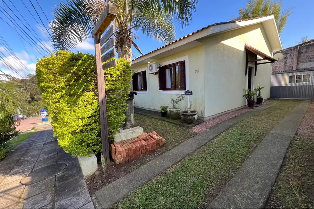 Casa em Condomínio para venda no bairro Lomba do Pinheiro em Porto Alegre